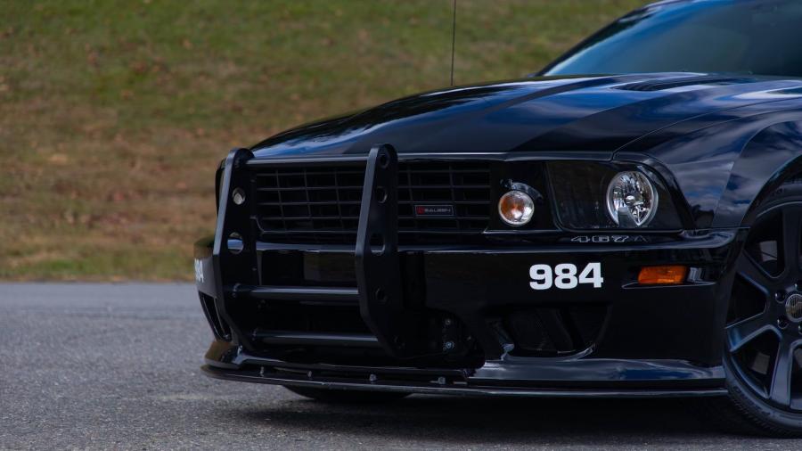 Детали экстерьера Saleen S281 Transformers Barricade Police Press Car 2007 года  (фото 5 из 19)